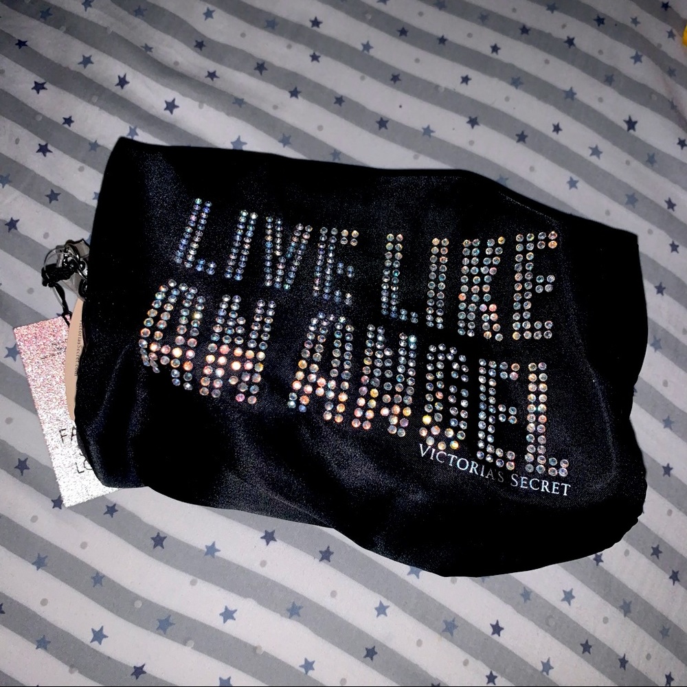 Victoria’s Secret London Fashion Show 2014 Makeup Bag